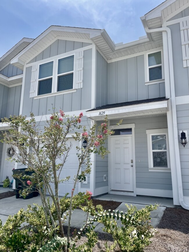 Building Photo - 1629 Caleigh Ct