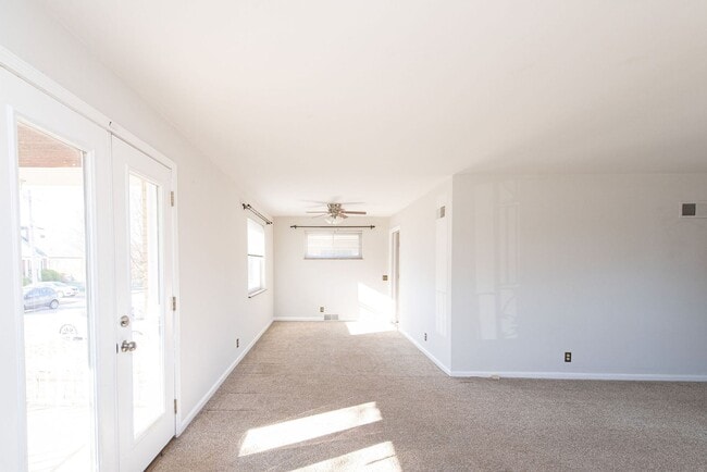 Building Photo - 3071 Neisel Ave