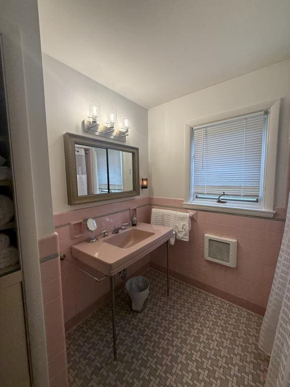 Building Photo - 76 Borden Rd