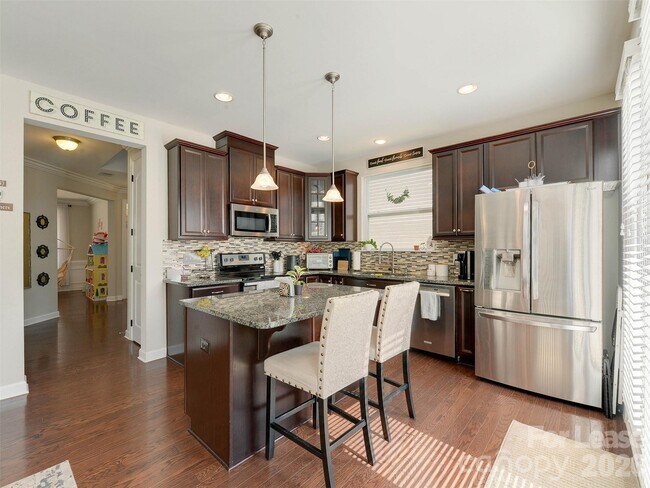 Building Photo - 7121 Toxaway Ln