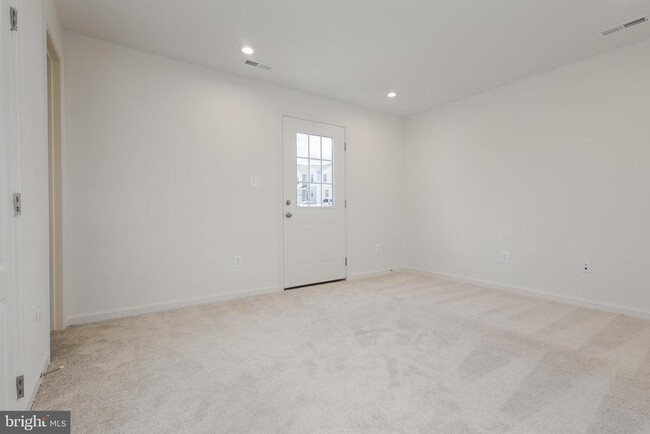 Building Photo - 135 Tuxford Rd