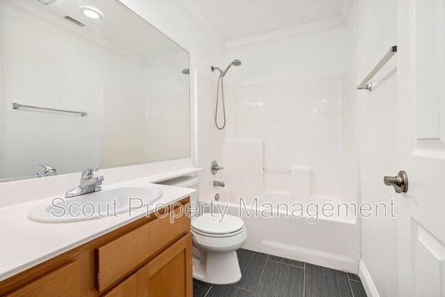 Building Photo - 33554 Cedar Creek Ln