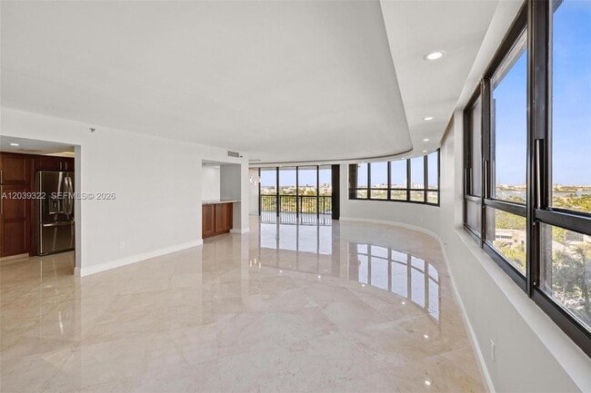 Building Photo - 10175 Collins Ave