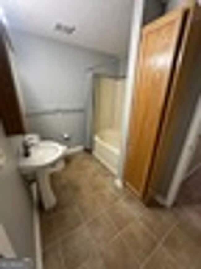 Building Photo - 101 Madison Ave