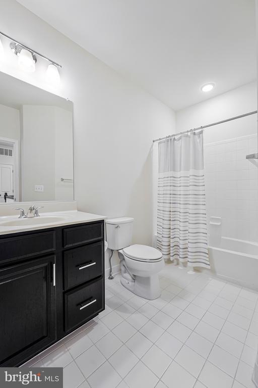 Building Photo - 24575 Rosebay Terrace