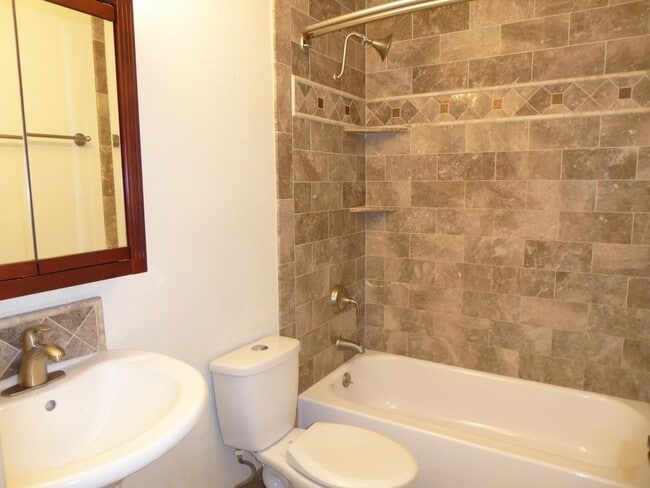 Building Photo - 9236 Emily Way