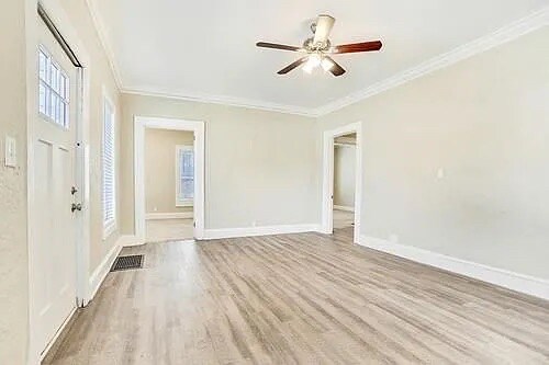 Building Photo - Room in House on Hutchens Rd SE