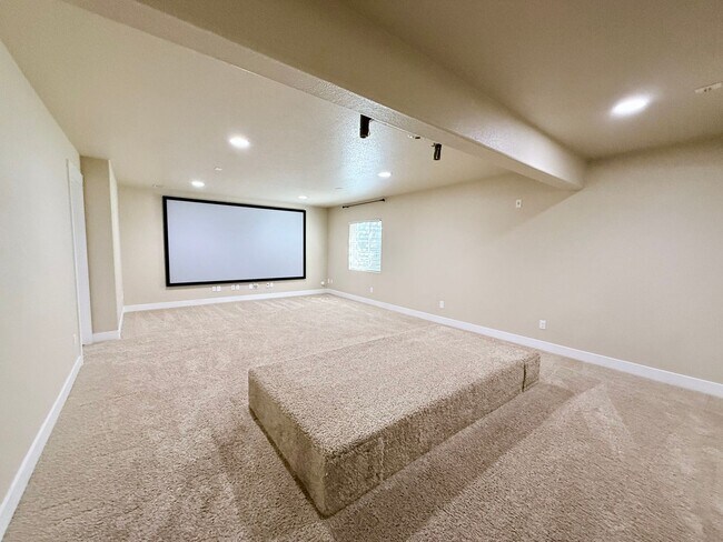 Building Photo - 6531 Wexford Dr