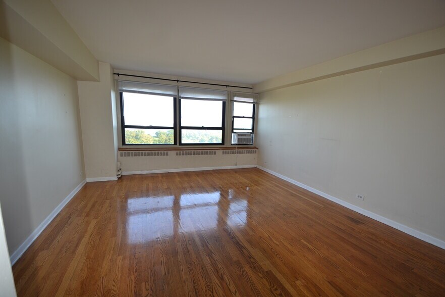Building Photo - 4180 Marine Terrace Apartments