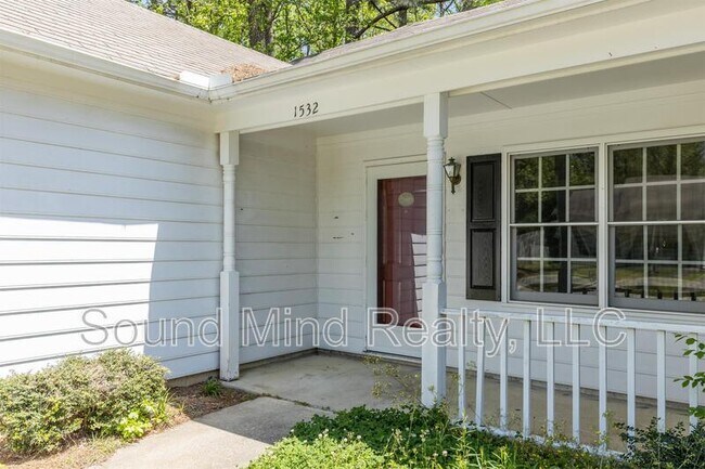 Building Photo - 1532 Briar Glenn Rd
