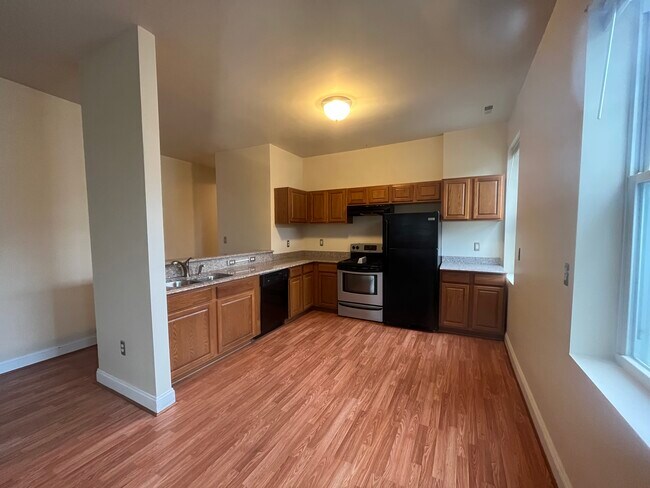 Building Photo - 2801 Barton Ave