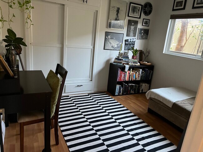 Building Photo - 4970 1/2 S Centinela Ave