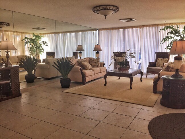 Building Photo - 5480 N Ocean Dr