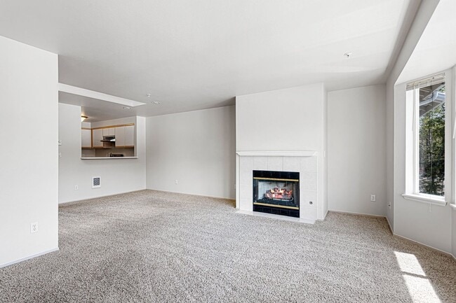 Interior Photo - Sammamish River Apartments