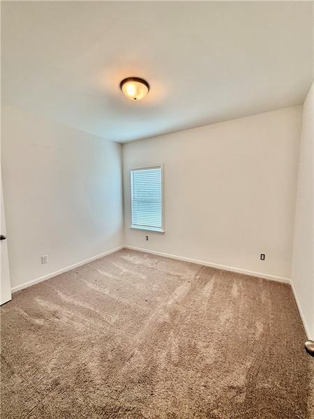 Building Photo - 215 Foxhill Dr
