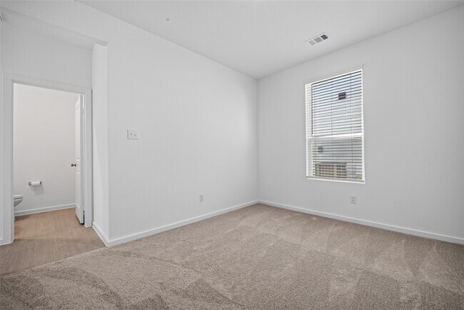 Building Photo - 24657 Monarch Forest Dr