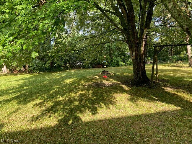 Building Photo - 4142 Sabin Dr