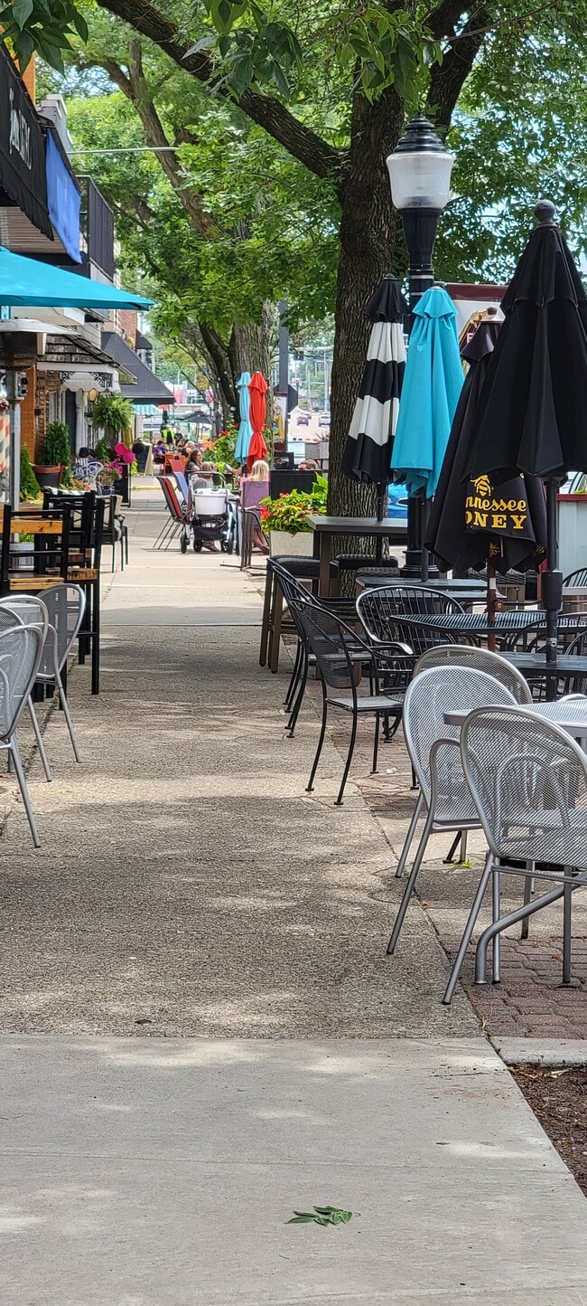 Peoria Heights shops on Prospect Ave. - 5205 N Montclair Ave