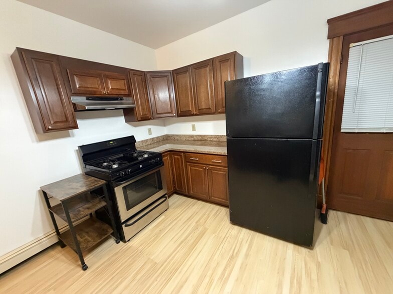 Kitchen - 43 Alpha Rd