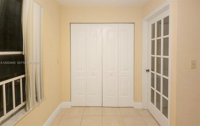 Building Photo - 3310 Pinewalk Dr N