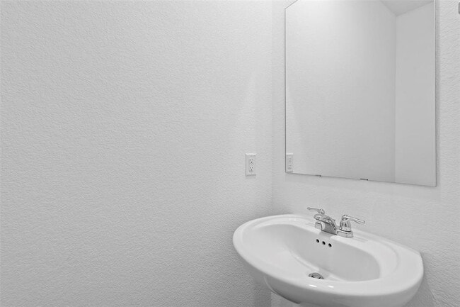 Building Photo - 105 Allegro Dr