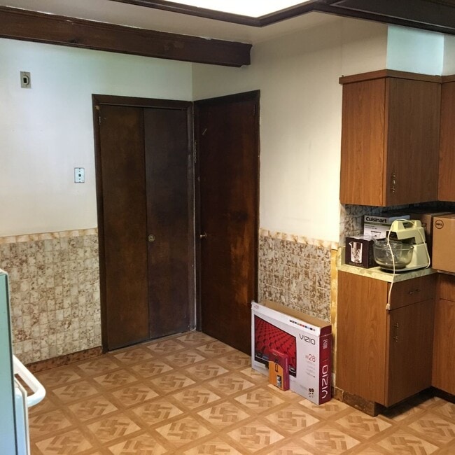 Building Photo - 223 S Atlantic Ave