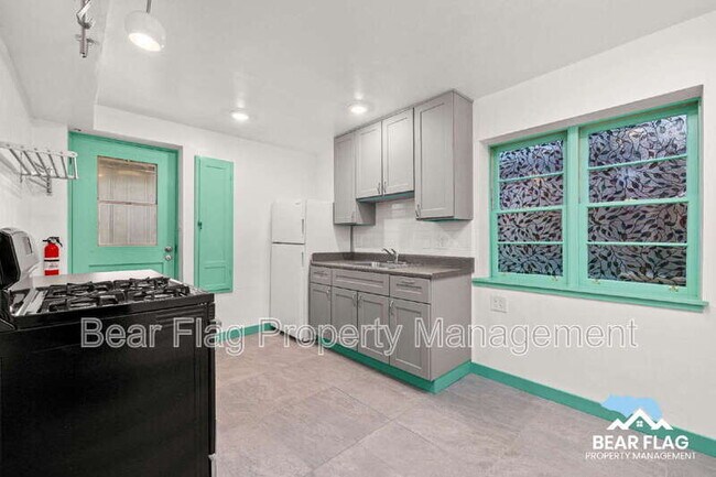 Building Photo - 2505 S St