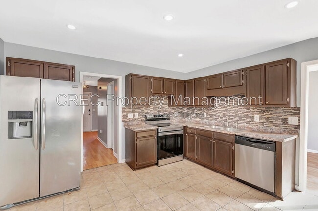 Building Photo - 3019 Woodington Pl