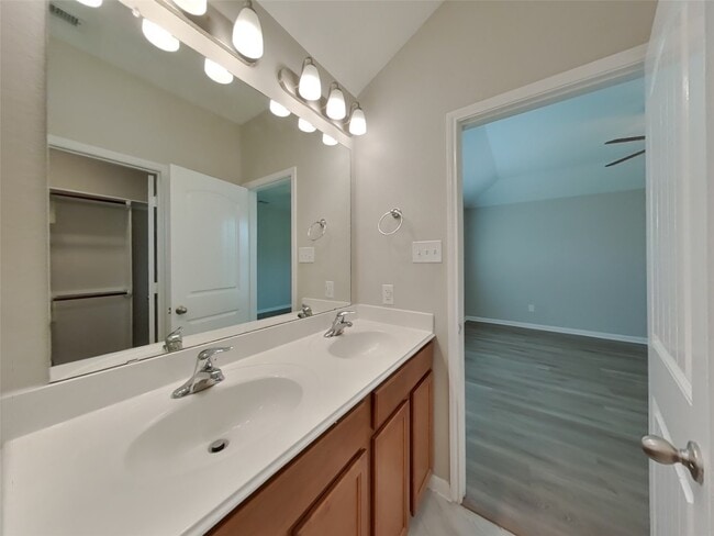 Building Photo - 6902 Scarlet Sagebrush St