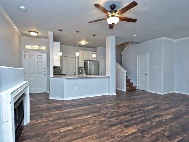 Building Photo - 3300 Forest Creek Dr