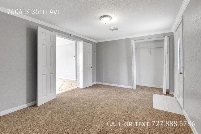 Building Photo - 7604 S 35th Ave