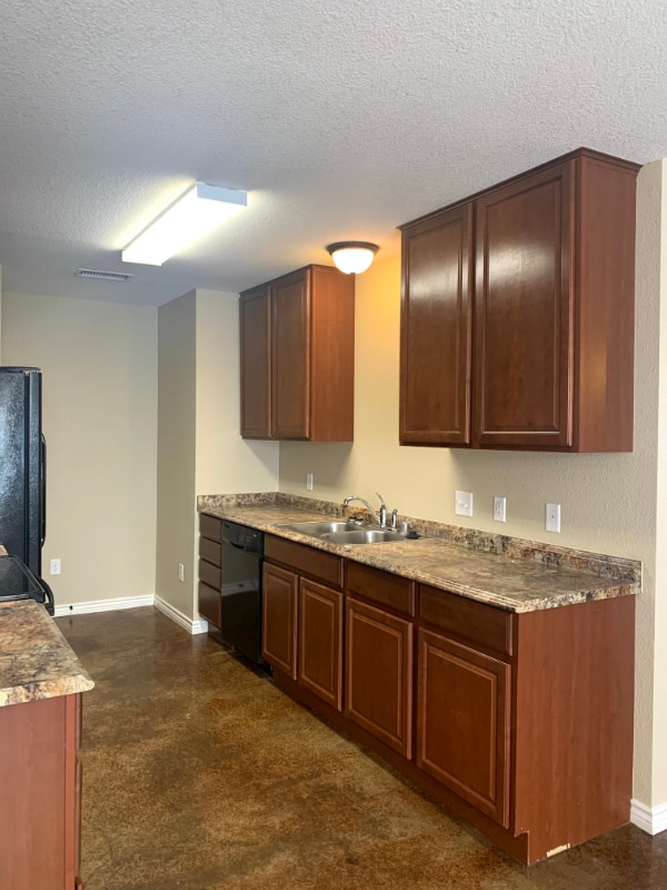 Building Photo - 5209 Graceland Dr