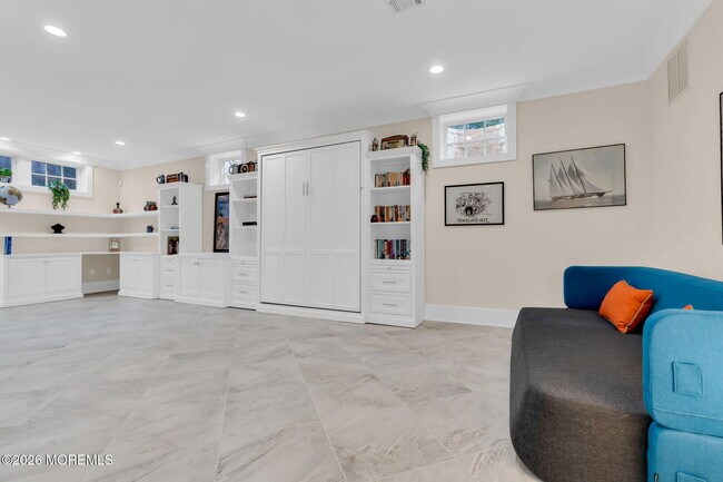 Building Photo - 218 Worthington Ave