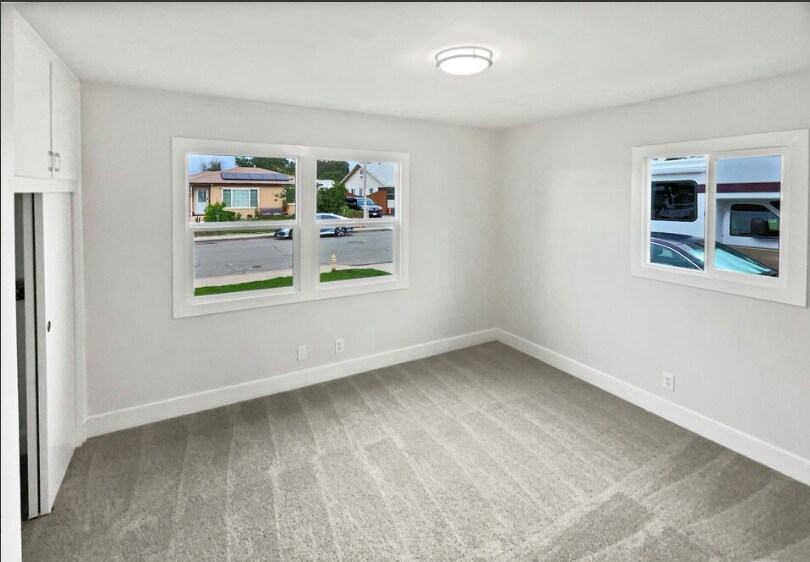 Building Photo - 704 Mountain Ave