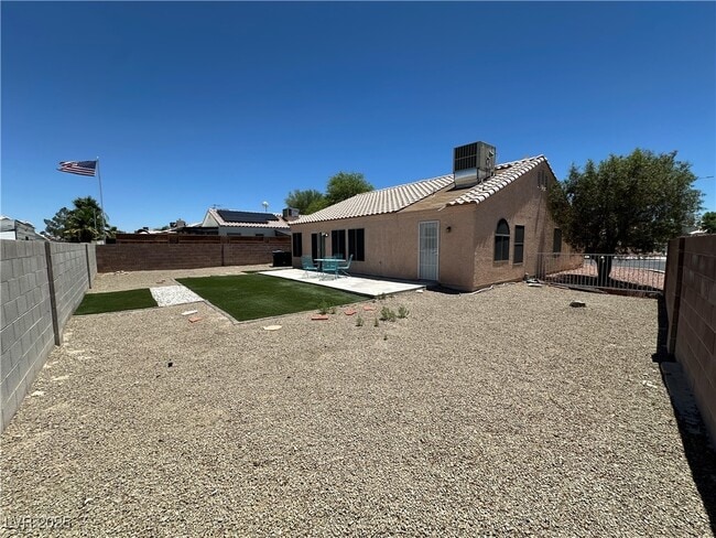 Building Photo - 1616 Watercreek Dr