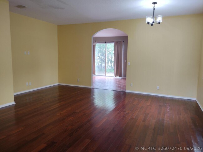 Building Photo - 1738 Pierside Cir