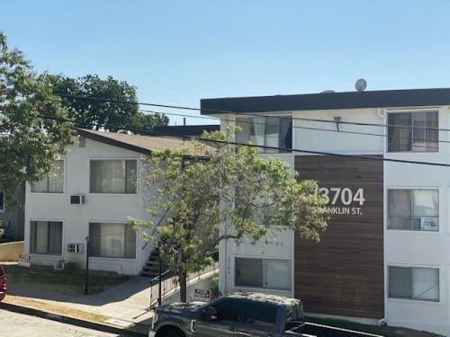 Building Photo - 13704 Franklin St