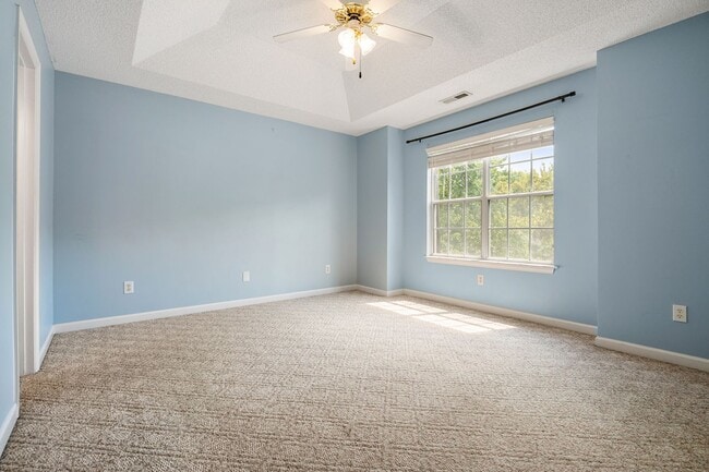 Building Photo - 4312 Pine Springs Ct