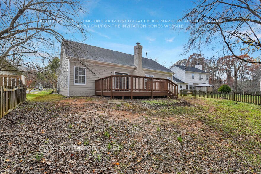 Building Photo - 7030 Daerwood Pl