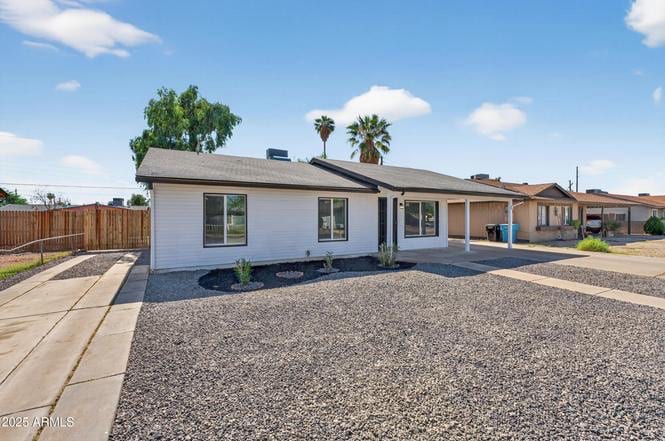 Building Photo - 5039 W Vernon Ave