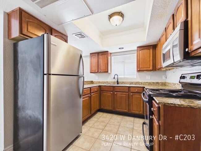 Building Photo - 3420 W Danbury Dr