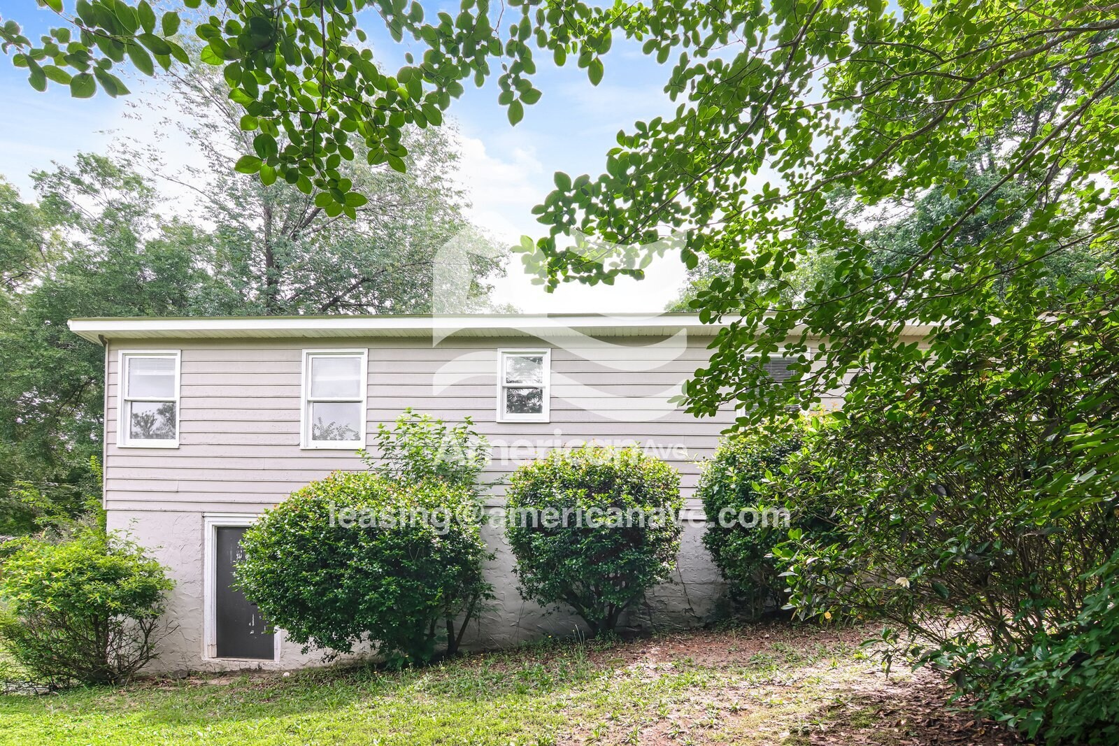Building Photo - 1302 Sandusky Dr