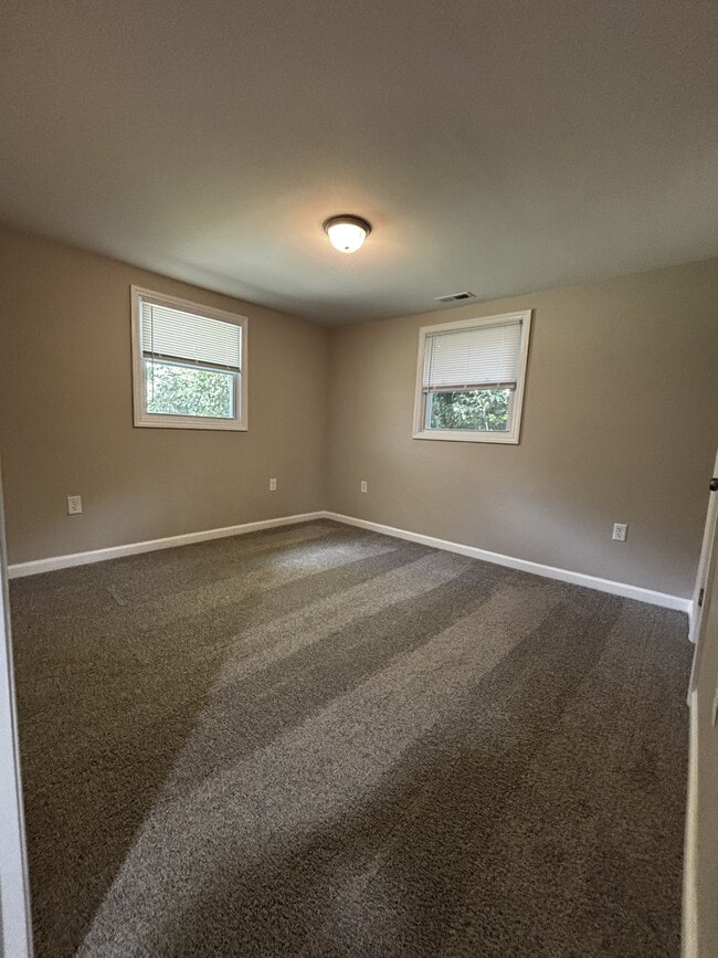 Building Photo - 1127 Olivia Ln