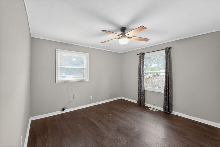 Building Photo - 1068 Rebel Forest Dr SE