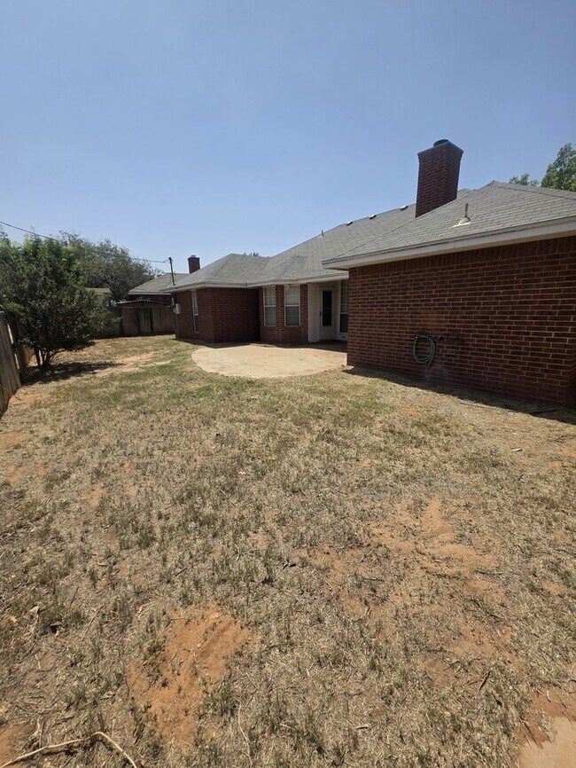Building Photo - 4 bed 2 bath home in Northgate