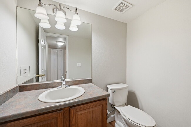Building Photo - $2,620.95 with $300 off the first month's rent, 5 Beds - 3.5 Bath, Single Family Home in Colorado...