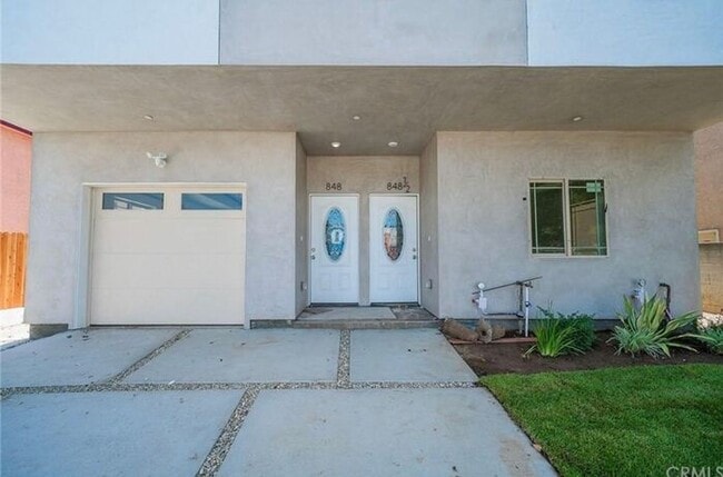 Building Photo - Beautiful 4 bed 4 bath unit in Gardena 90247!