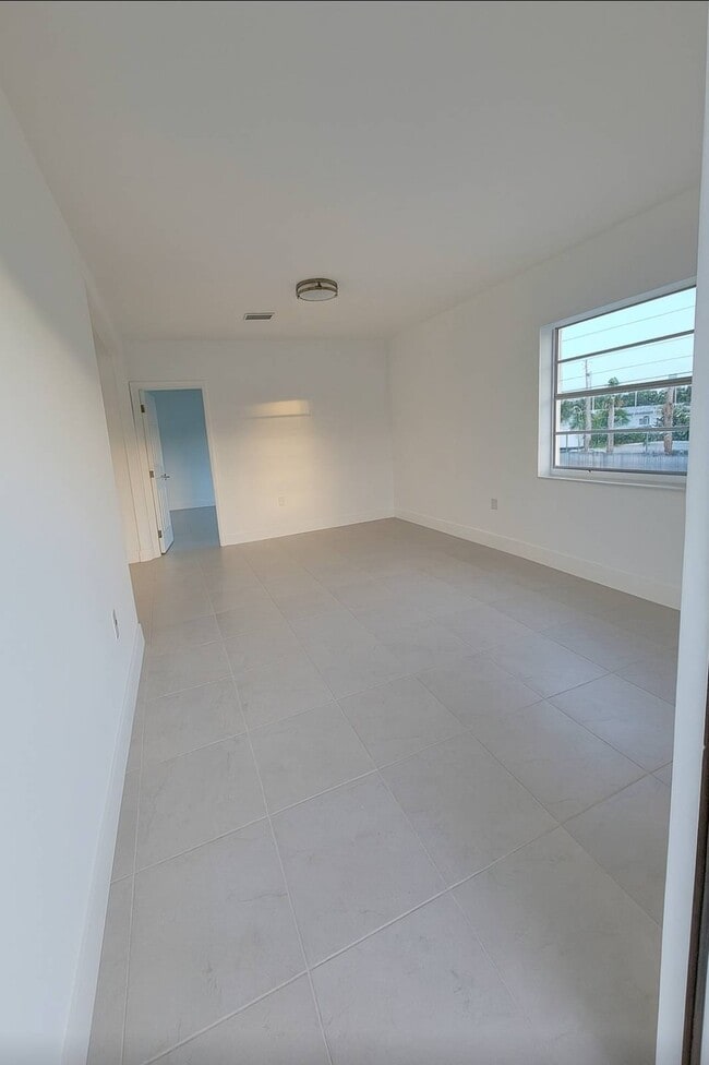 Building Photo - 2311 NW 14th St