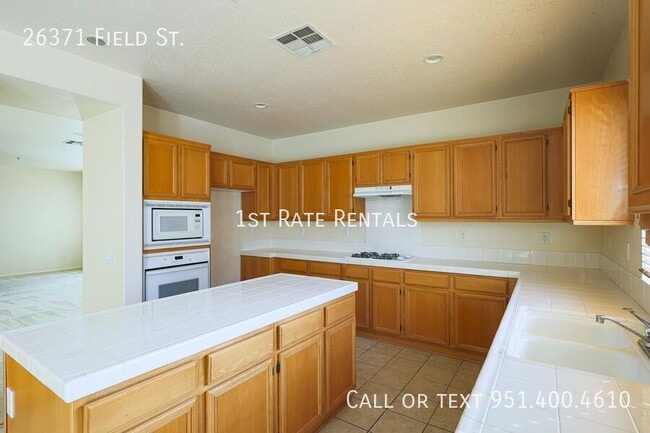 Building Photo - 26371 Field St
