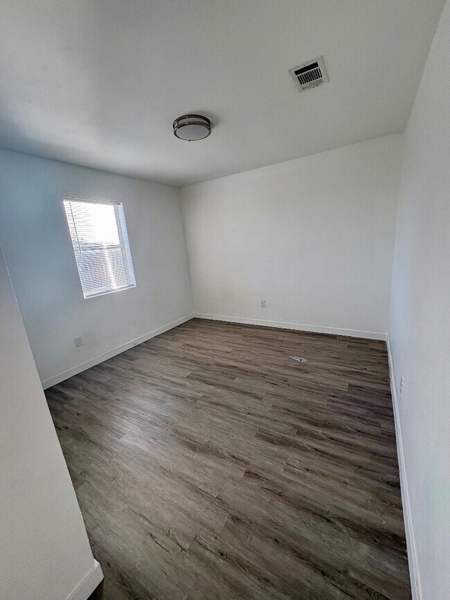 Building Photo - 4506 Windcrest Dr